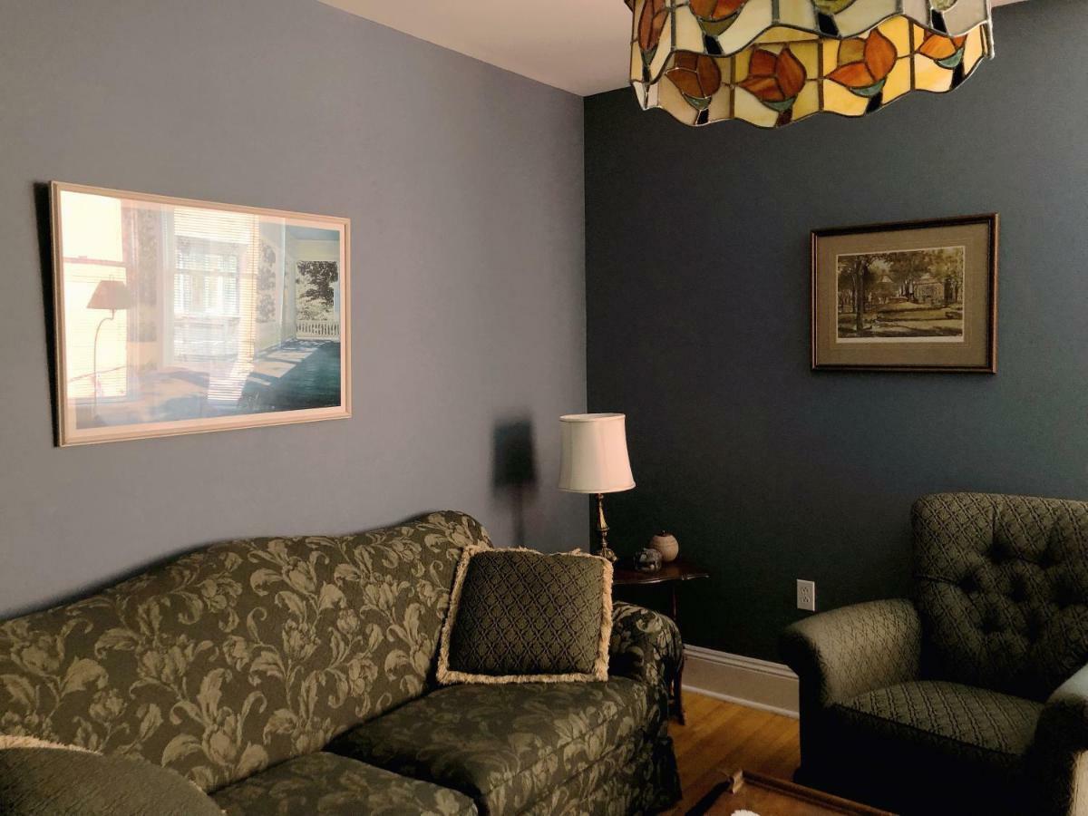 Mahogany Manor Bed & Breakfast Saint-Jean Extérieur photo